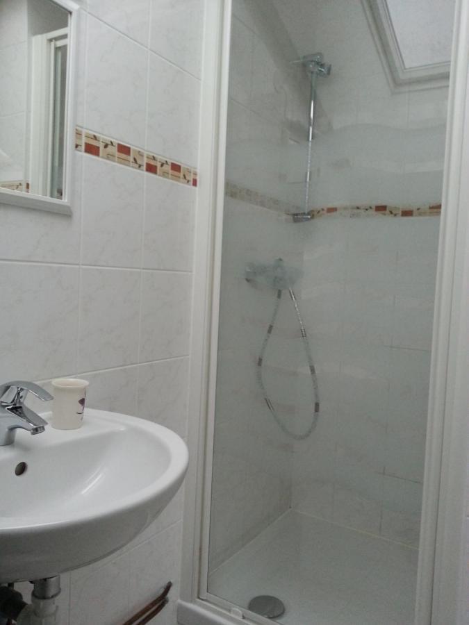 Appartement En Location Touristique Pour 4 Personnes Docelles Kültér fotó